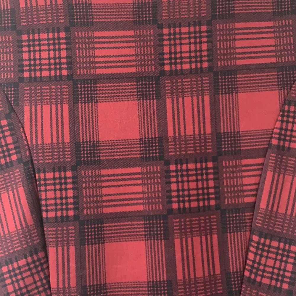 🌷3 for $25🌷Candy Couture, US M, Red & Black Plaid Cap Sleeved Fit & Flare Dress - Picture 4 of 10